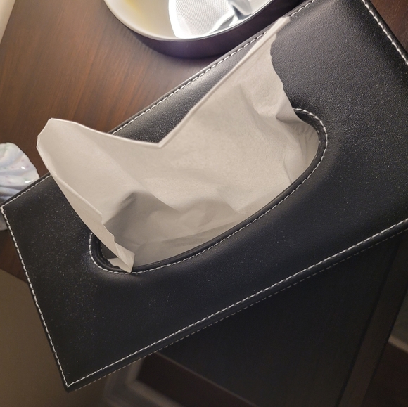 Leather Tissue Box  Holder for  Tissues  (Black) - Picture 5 of 5